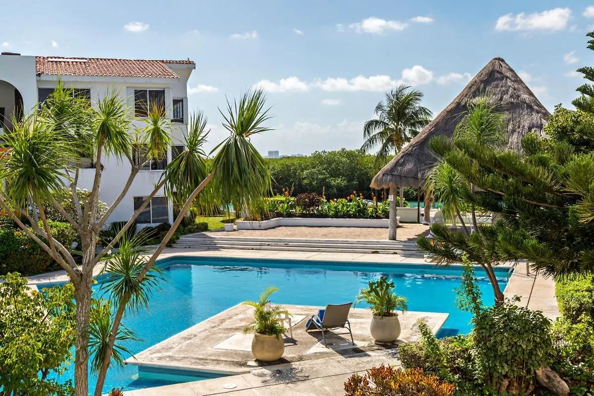Apartment Refurnished Cozy Lagoon 3Bdr By Casa Paraiso Cancun